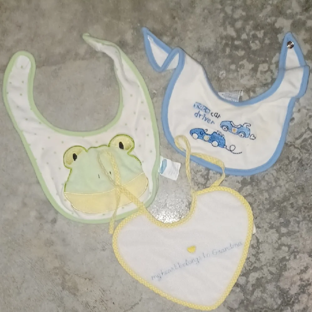 Baby Bib Set with Frog and Car Designs